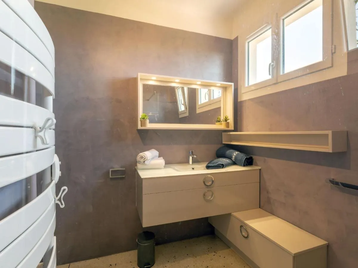 Apartment Le Roumanille By Interhome Saint Aygulf
